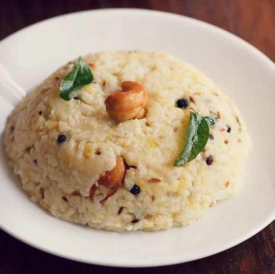 SKC Special Pongal — ven pongal with ghee, black pepper, curry leaves and roasted cashews